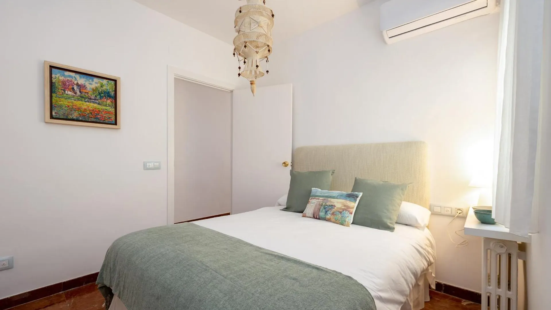 Gran Via Cathedral Apartment Granada 0*,  Spain