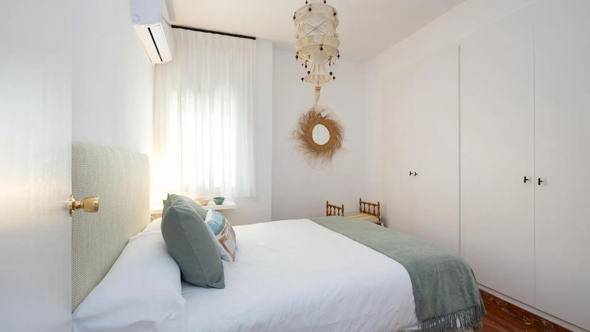 Gran Via Cathedral Apartment Granada 0*,  Spain